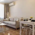 Apartment 1br Nomad-friendly 15mins Walk To Centre With Designated Workspace Varna