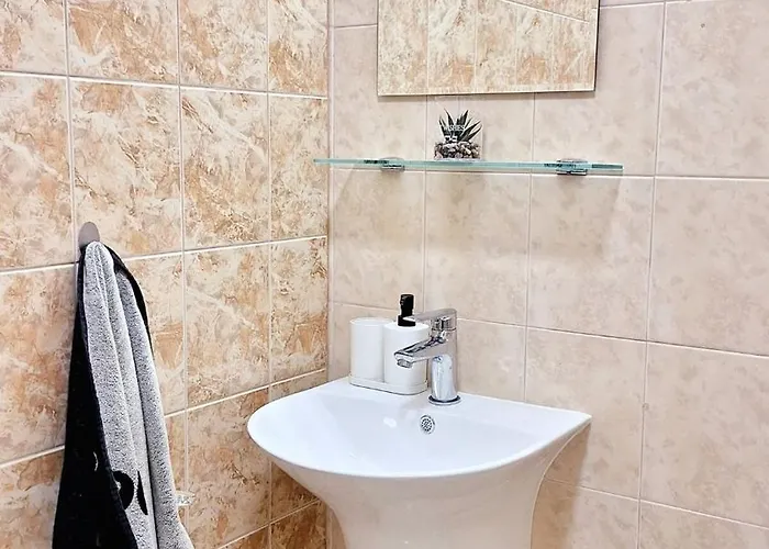 1br Nomad-friendly 15mins Walk To Centre With Designated Workspace Апартаменты *