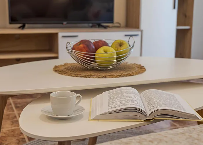 1br Nomad-friendly 15mins Walk To Centre With Designated Workspace Апартаменты *