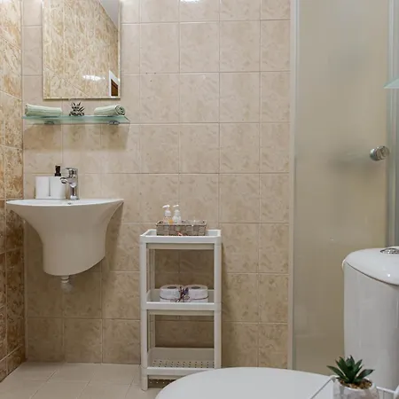 1br Nomad-friendly 15mins Walk To Centre With Designated Workspace Varna