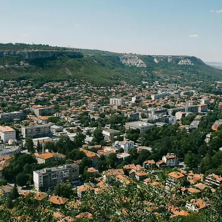 1br 8 Mins To With Designated Workspace Apartamento Varna