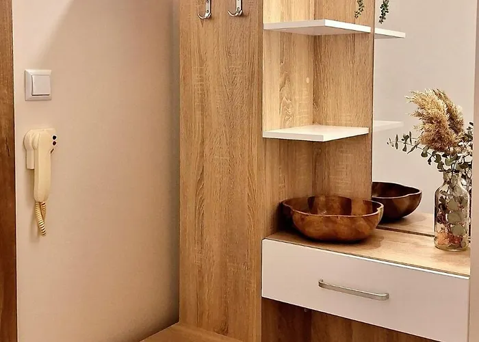 Apartment 1br Nomad-friendly 15mins Walk To Centre With Designated Workspace Varna