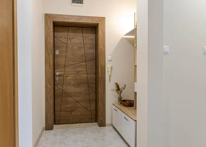 1br Nomad-friendly 15mins Walk To Centre With Designated Workspace * Varna