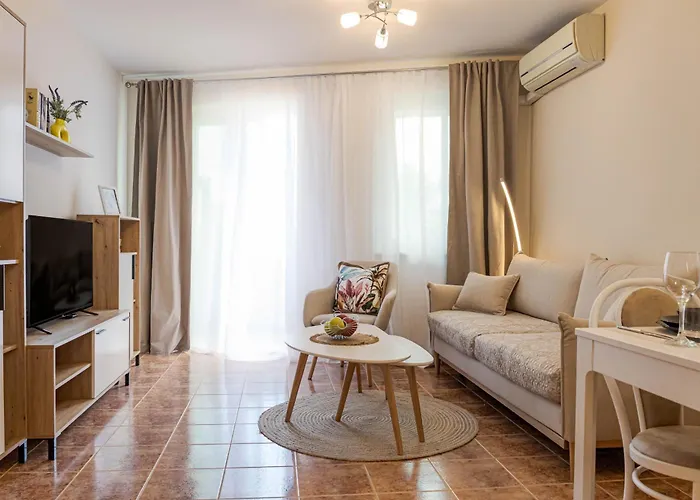 Апартаменти 1br Nomad-friendly 15mins Walk To Centre With Designated Workspace