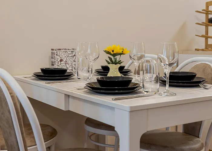 1br Nomad-friendly 15mins Walk To Centre With Designated Workspace Varna