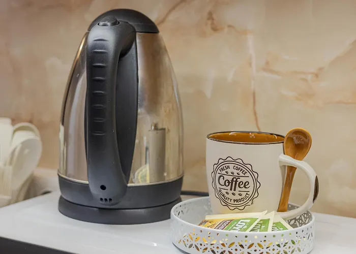 1br Nomad-friendly 15mins Walk To Centre With Designated Workspace *